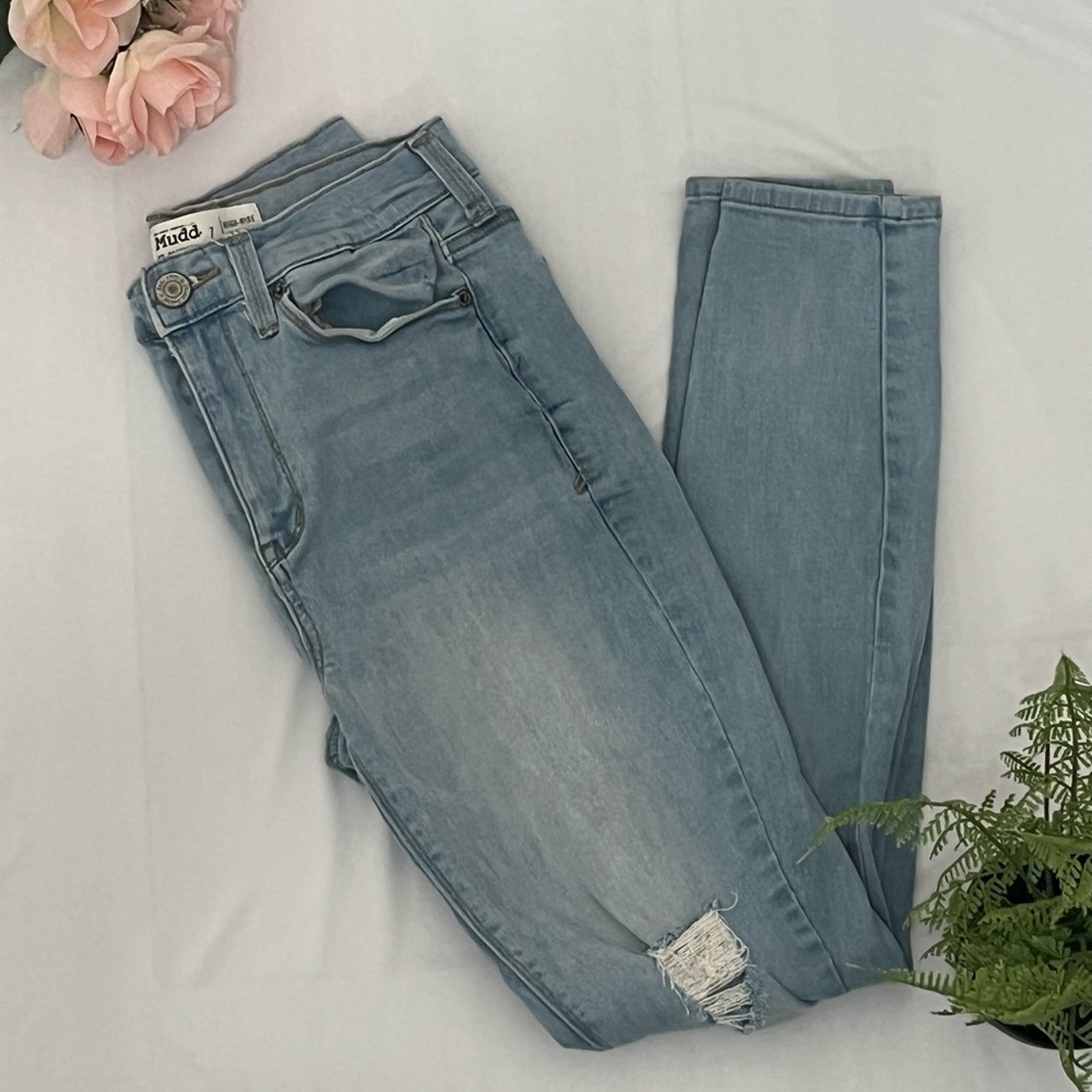 Mudd Blue Skinny Jeans with Tapered Fit